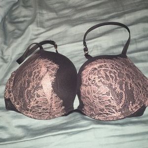 VS 34DD Push Up Bra